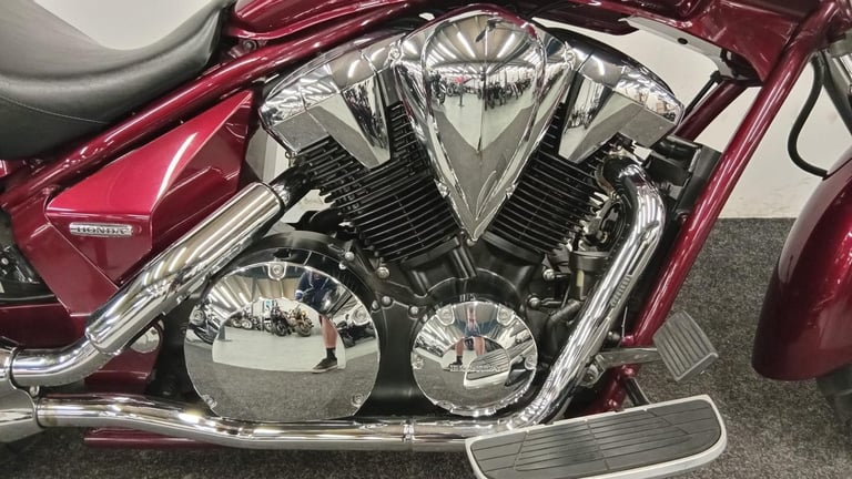 HONDA VTX1300 INTERSTATE ** MOT JUNE 2026 - LOW MILLAGE !! - PANNIERS ** 