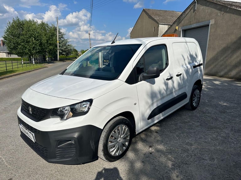 image for PEUGEOT PARTNER 1.6 BlueHDi 1000 Professional 2019
