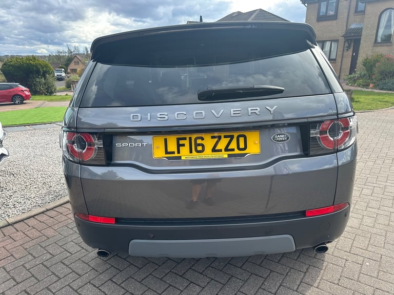 2016 Land Rover Discovery Sport TD4 SE TECH 5-Door Diesel