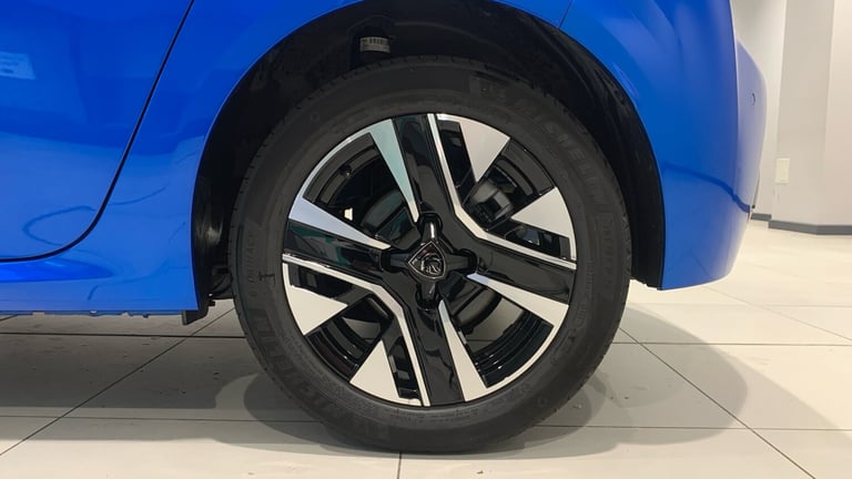 2024 Peugeot 208 1.2 HYBRID Allure Hatchback 5dr Petrol Hybrid e-DSC6 Euro 6 (s/s) (100 ps) Hatch...