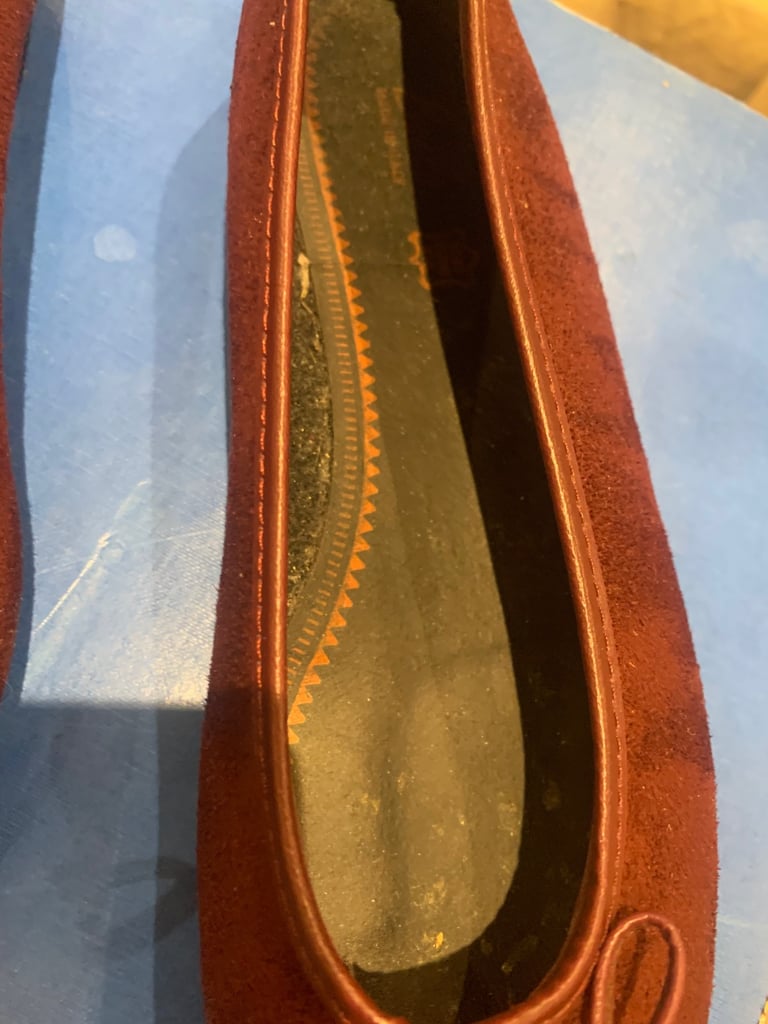 ITALIAN SUEDE PUMPS - SIZE 36