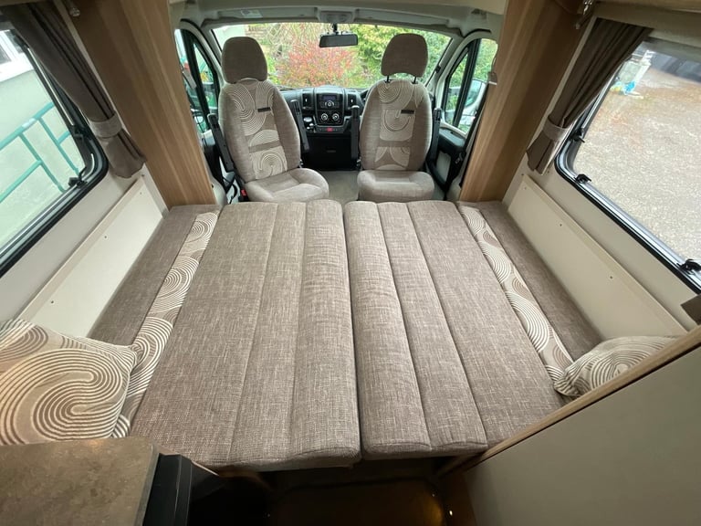 Bessacarr 412, 2014, Automatic, 2 Berth, 27K Miles