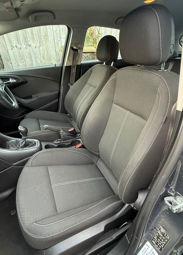 2015 Vauxhall Astra 1.6 CDTi ecoFLEX 94g Design Euro 6 (s/s) 5dr HATCHBACK Diesel Manual