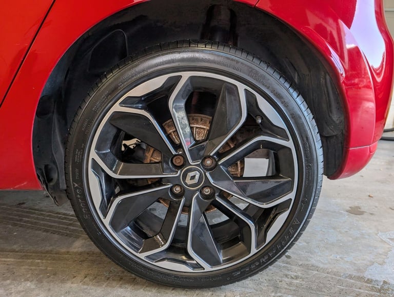 2019 Renault Clio 0.9 TCe Iconic Euro 6 (s/s) 5dr HATCHBACK Petrol Manual