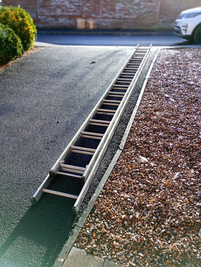 Heavy Duty Aluminium Extendable Ladder Made By Ramsay Ladder Company