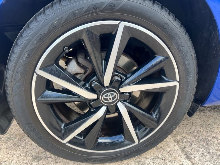 2018 Toyota Auris 1.8 Hybrid Design TSS 5dr CVT [Nav] HATCHBACK PETROL/ELECTRIC Automatic