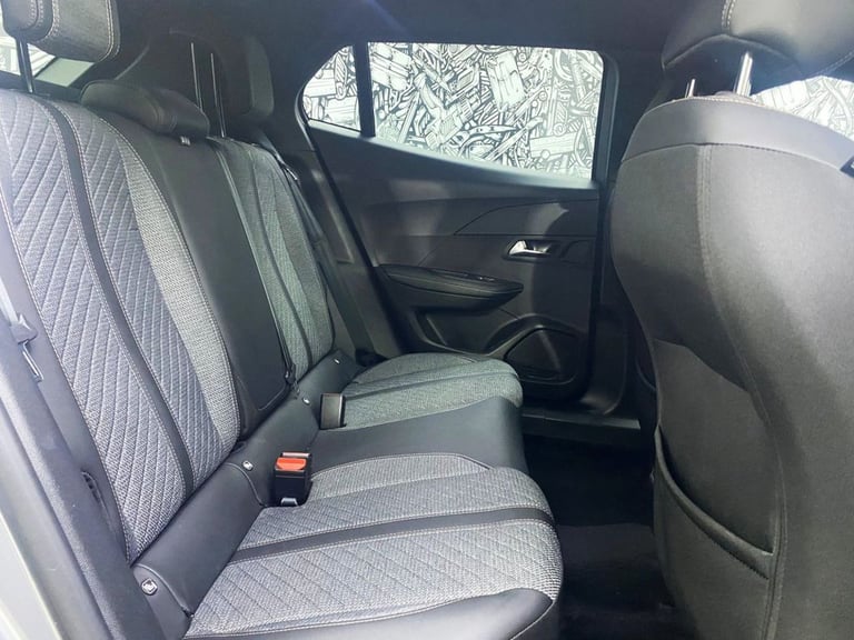 2023 Peugeot 2008 1.2 PureTech Allure SUV 5dr Petrol EAT Euro 6 (s/s) (130 ps) HATCHBACK Petrol A...