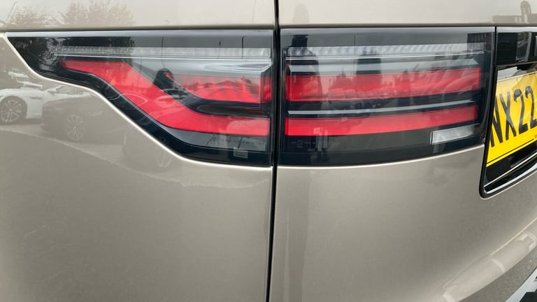 2022 Land Rover Discovery 3.0 D300 R-Dynamic SE 5dr Auto Diesel Station Wagon Station Wagon Diese...
