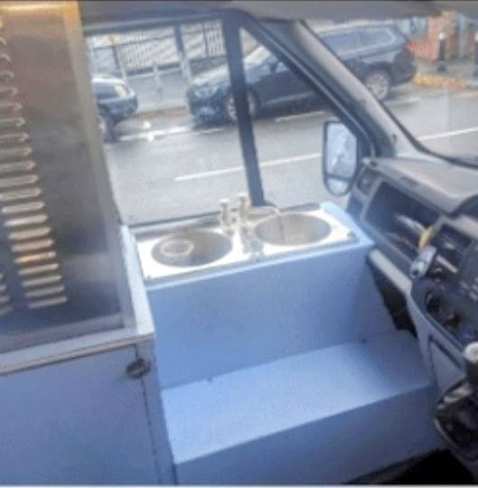 BARGAIN FORD TRANSIT MK7 (CUMMINS) ICE CREAM VAN TRANSIT MK7 2.4 