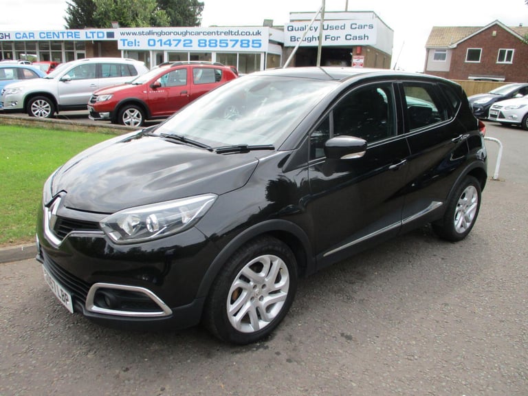 image for RENAULT CAPTUR 1.5 DCi DYNAMIQUE NAV SUV DIESEL 5 DR. 2017