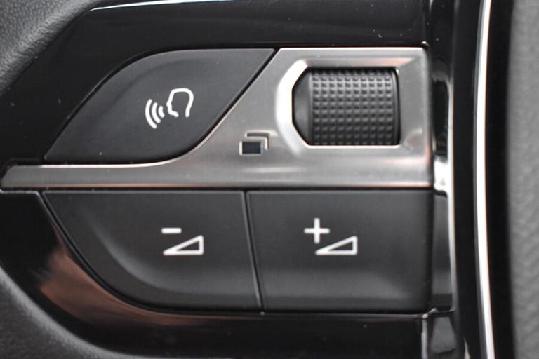 2021 Peugeot 208 1.2 PureTech Allure Hatchback 5dr Petrol EAT Euro 6 (s/s) (130 ps) HATCHBACK Pet...