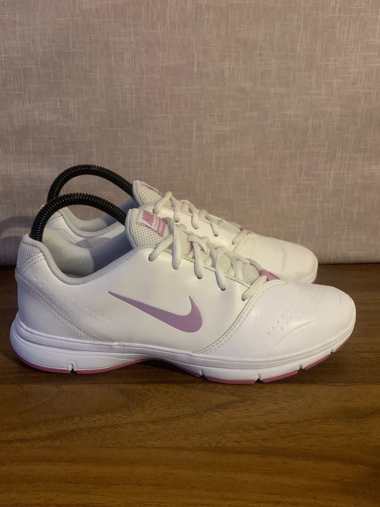 image for Ladies Nike trainers - size 5.5