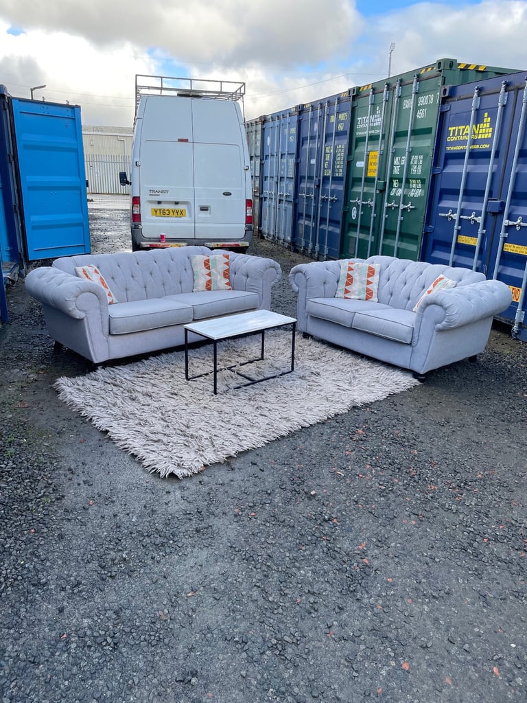 2 + 3 seater grey chesterfield sofa / couch set 🚚 DELIVERY AVAILABLE 🚚