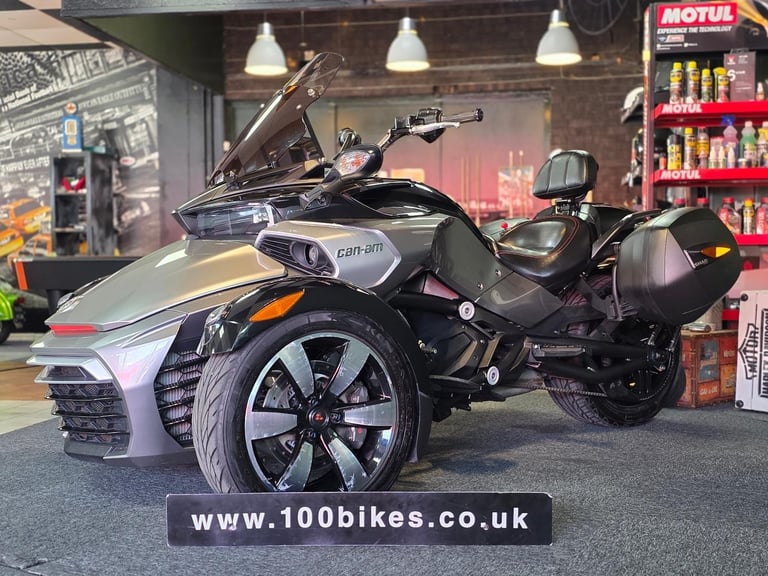 2016 CAN-AM SPYDER F3 1330 ACE 6 SPEED TRIKE 18,000 MILE'S 