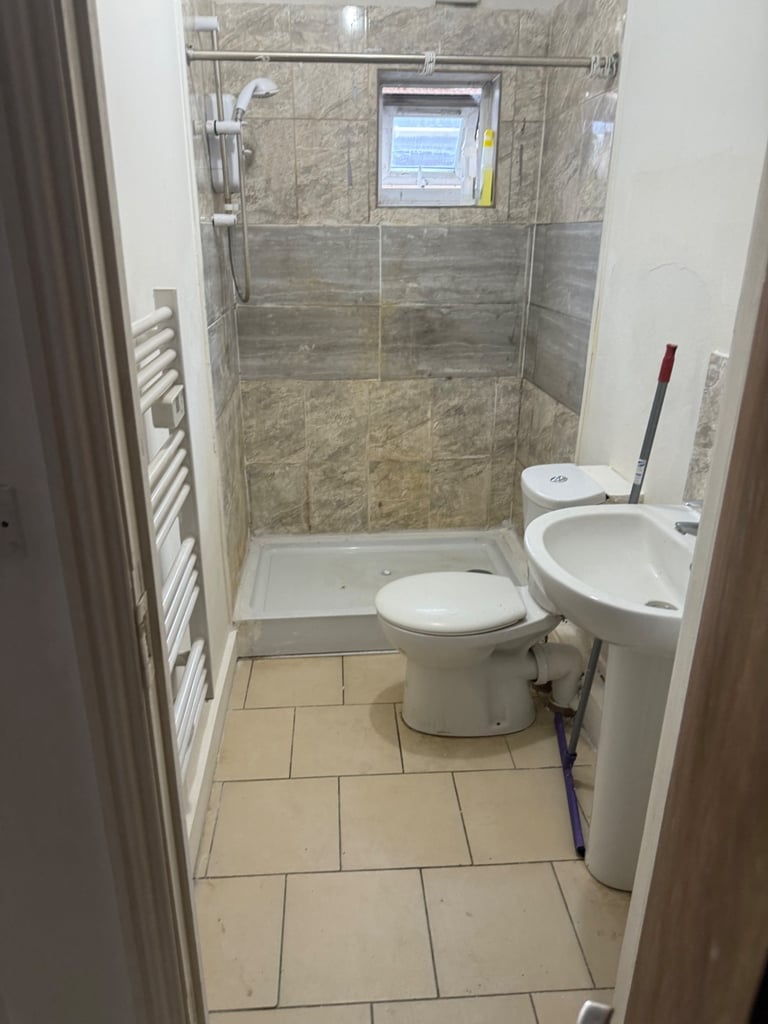 One Double Bedroom Ground Floor Studio is available to rent in Southall UB2