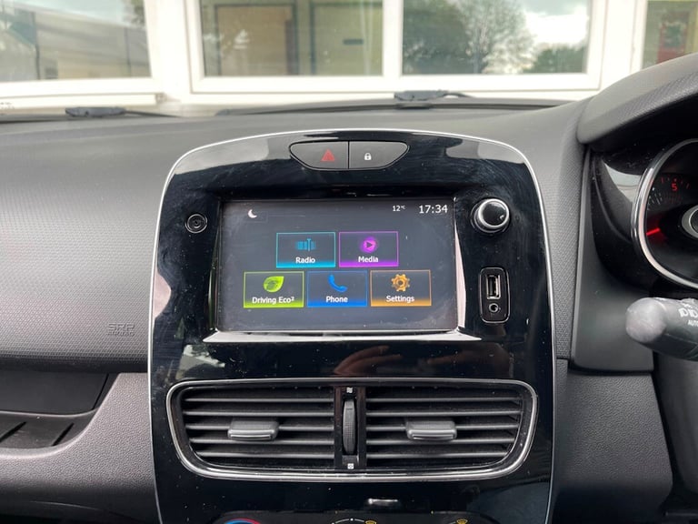 2018 Renault Clio 1.5 dCi Urban Nav Hatchback 5dr Diesel Manual Euro 6 (s/s) (90 ps) Hatchback Di...