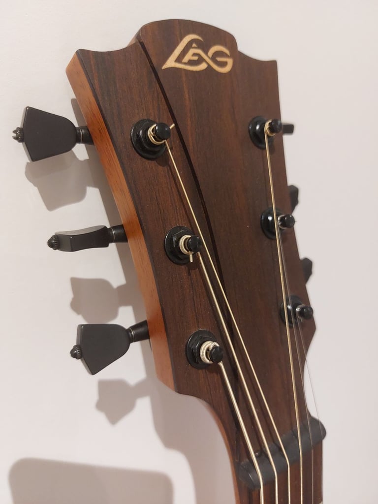 LAG Tramontane T318ACE Cutaway Electro acoustic Guitar Excellent Condition with Soft Padded Case