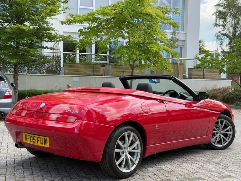 2005 Alfa Romeo Spider 2.0 JTS Lusso 2dr CONVERTIBLE Petrol Manual