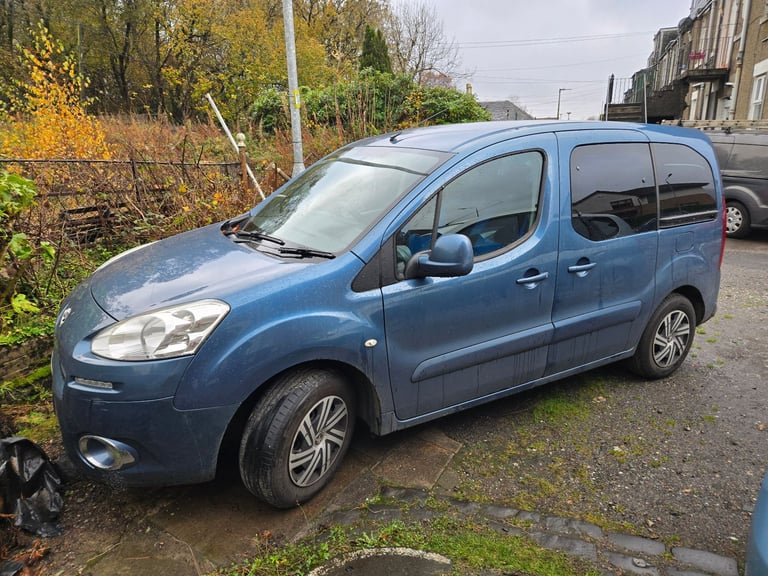 Peugeot, PARTNER TEPEE, MPV, 2014, Manual, 1560 (cc), 5 doors