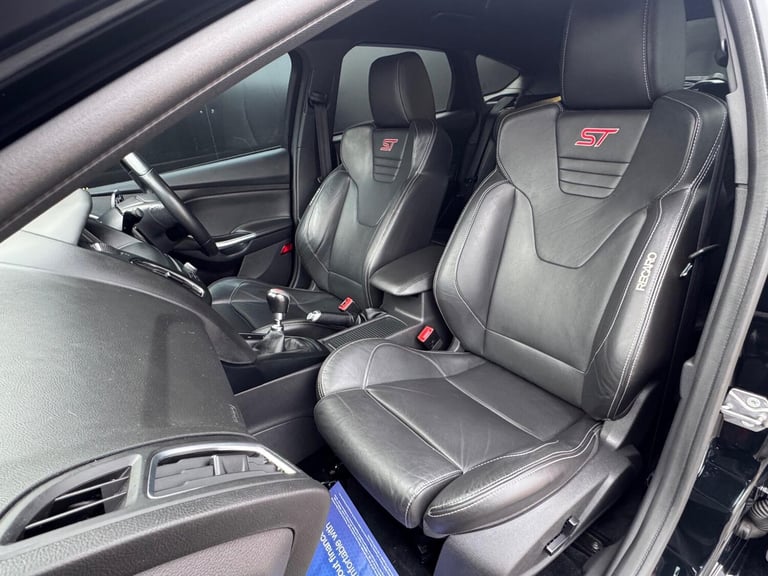 2018 Ford Focus 2.0T EcoBoost ST-3 Euro 6 (s/s) 5dr HATCHBACK Petrol Manual