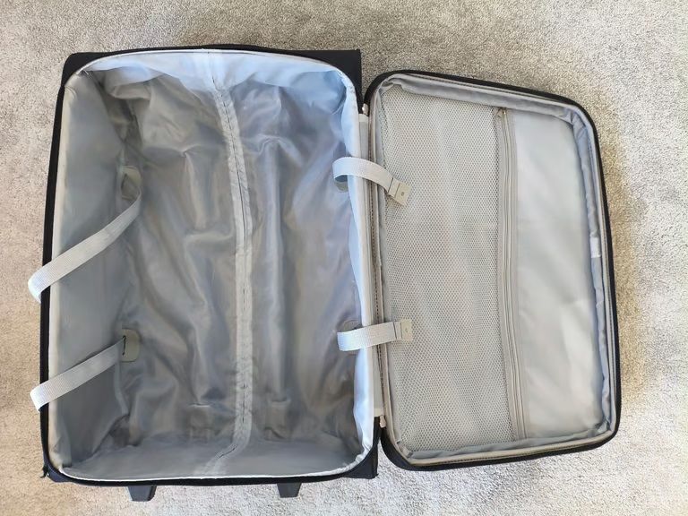 Antler Medium Size Black Suitcase, Black luggage Flight Travel Bag