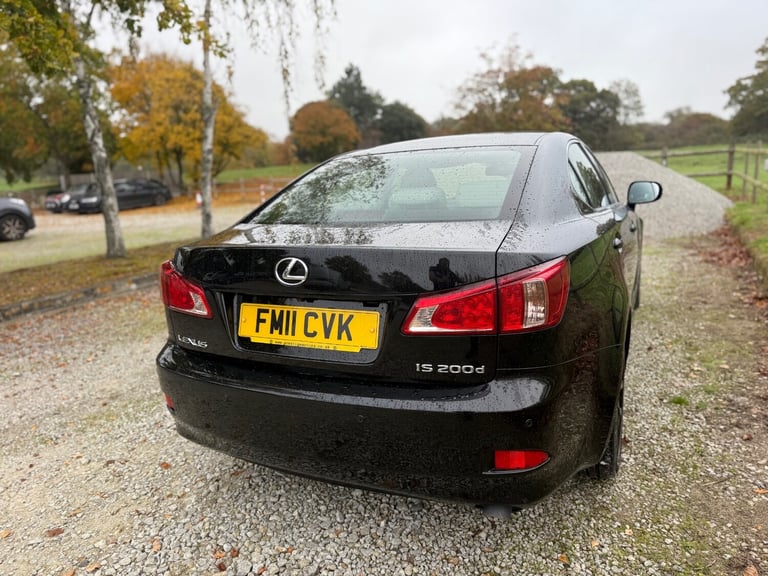 2011 Lexus IS 200d Advance 4dr SALOON Diesel Manual