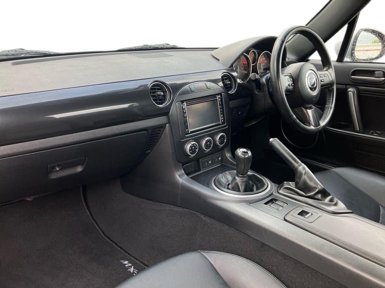 2013 Mazda MX-5 2.0i Sport Tech 2dr Coupe PETROL Manual