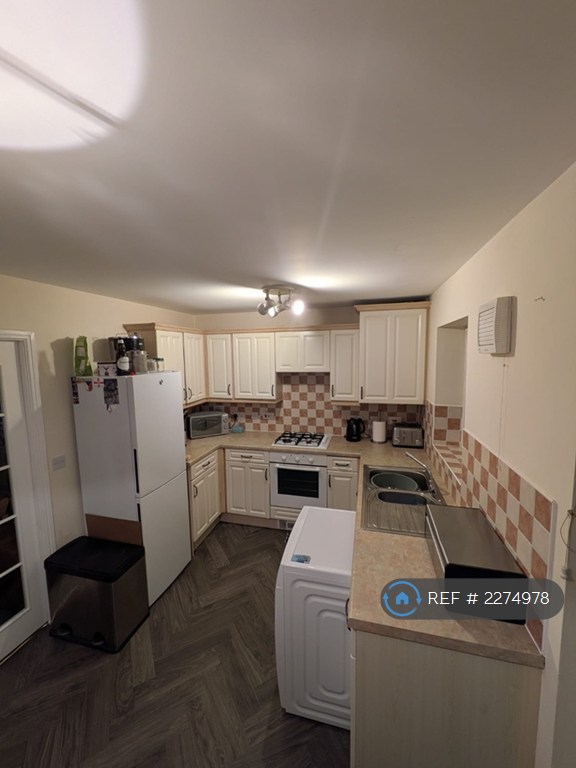 3 bedroom house in Y Cilffordd, Caerphilly, CF83 (3 bed) (#2274978)