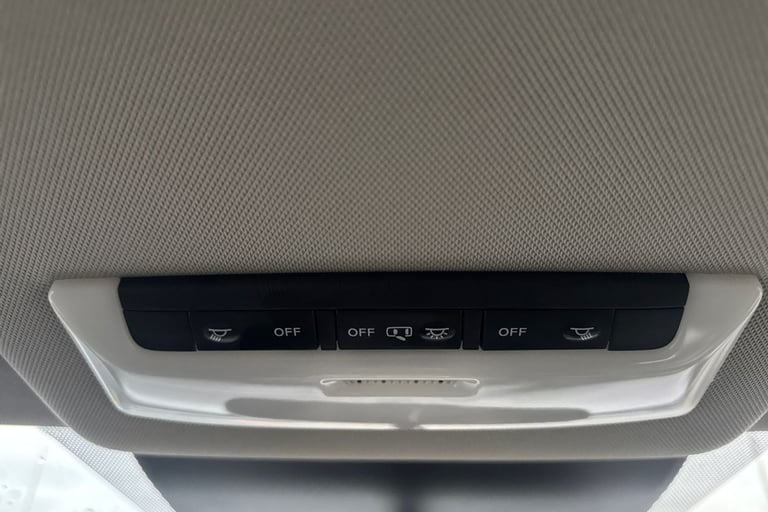 2022 Nissan Leaf 110kW N-Connecta 39kWh 5dr Auto Hatchback Electric Automatic