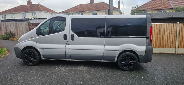 9 seater, Vauxhall, VIVARO, MPV, 2014, Manual, 1995 (cc), 5 doors