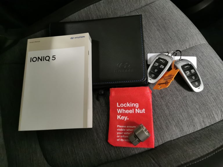 2022 Hyundai IONIQ 5 73kWh Premium Hatchback 5dr Electric Auto (217 ps) - BLIND SPOT ASSIST - LA ...