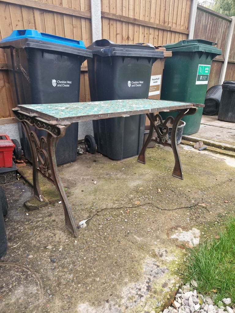 image for Aluminium table