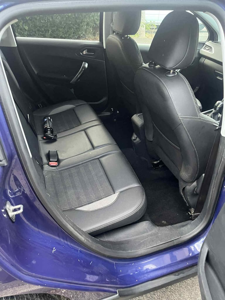 Peugeot, 2008, Hatchback, 2015, Manual, 1598 (cc), 5 doors