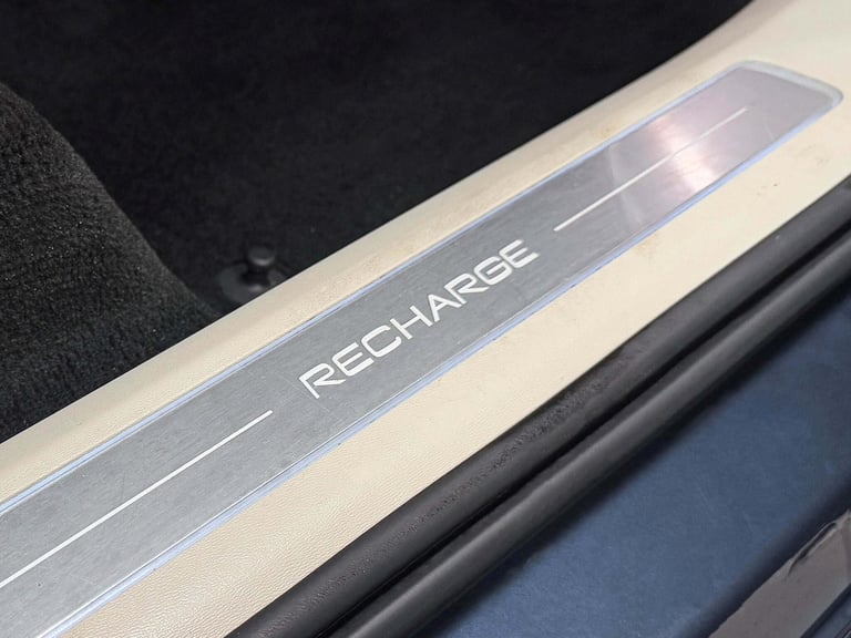 2021 Volvo XC90 recharge-inscription-pro T8 AWD (390 hp) Auto ESTATE Petrol/Electric Hybrid Autom...