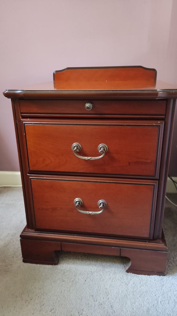 image for J.E.Coyle bedroom furniture set (bedside table*2, chest of drawers and headboard)