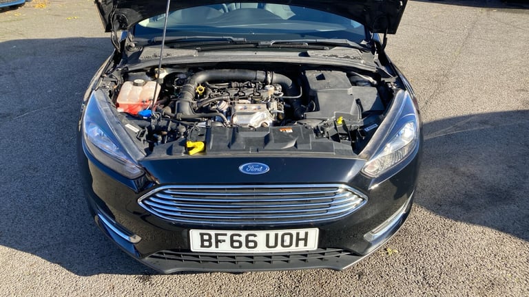2016 Ford Focus 1.0 EcoBoost 125 Titanium 5dr HATCHBACK PETROL Manual