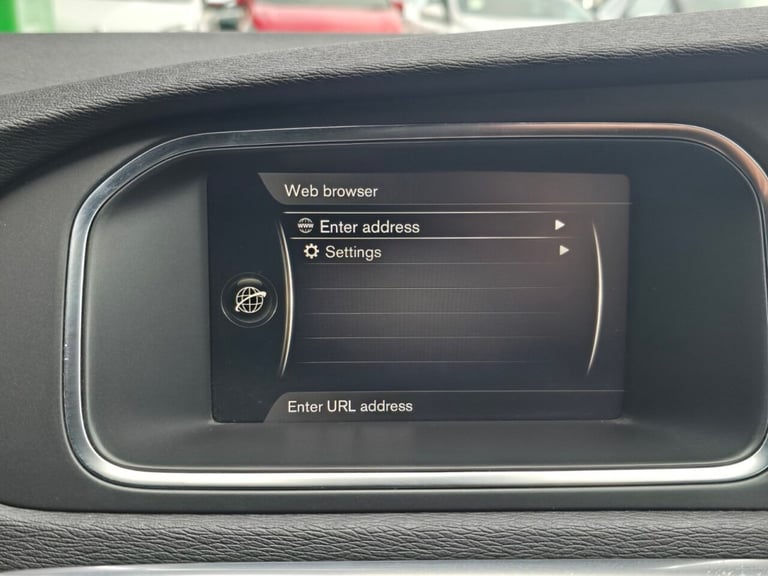 2017 Volvo V40 2.0 D2 R-Design Nav Plus Hatchback 5dr Diesel Manual Euro 6 (s/s) (120 ps) Hatchba...