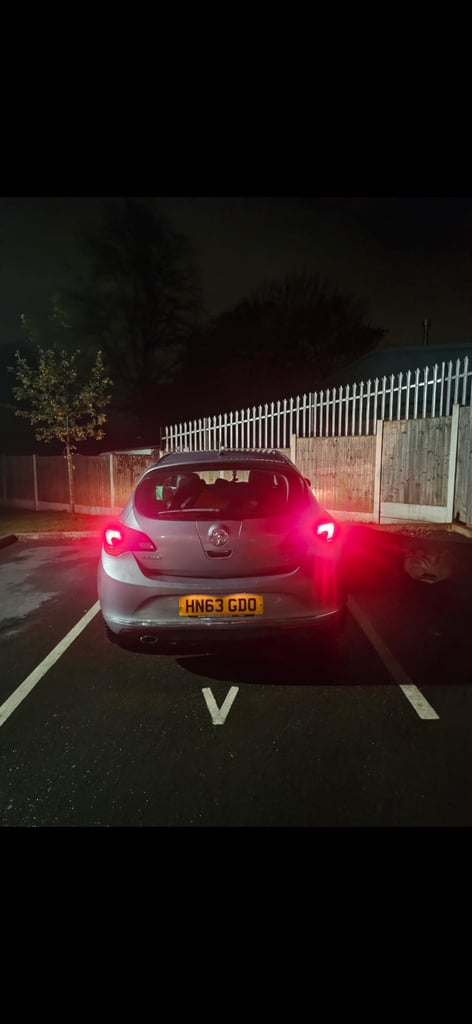 Vauxhall, ASTRA, Hatchback, 2014, Semi-Auto, 1956 (cc), 5 doors