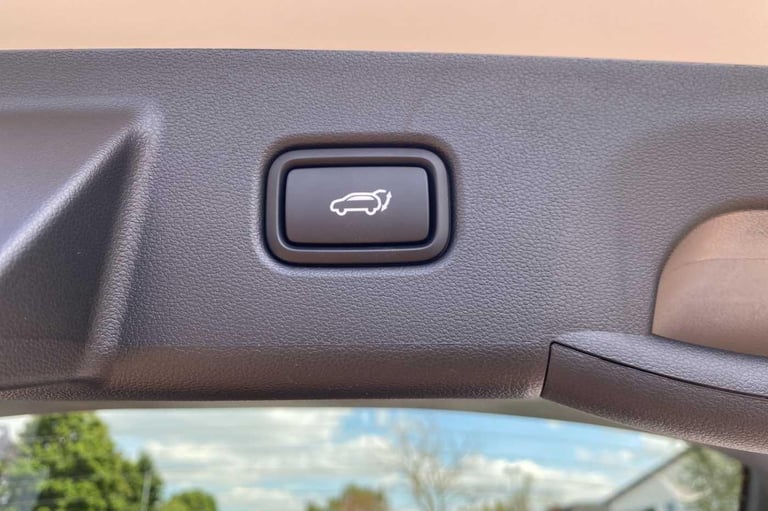 2025 Hyundai TUCSON 1.6 T-GDi 13.8kWh Ultimate Auto Euro 6 (s/s) 5dr ESTATE Petrol/Electric Hybri...