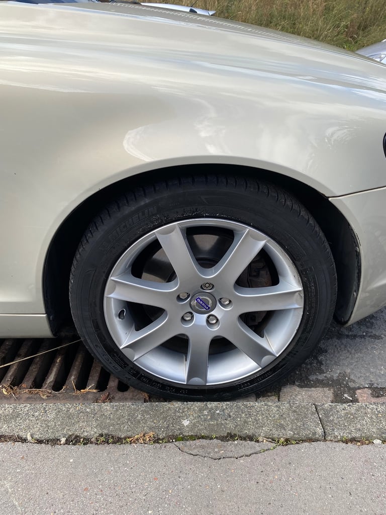 Volvo, C70, Convertible, 2006, Manual, 2435 (cc), 2 doors