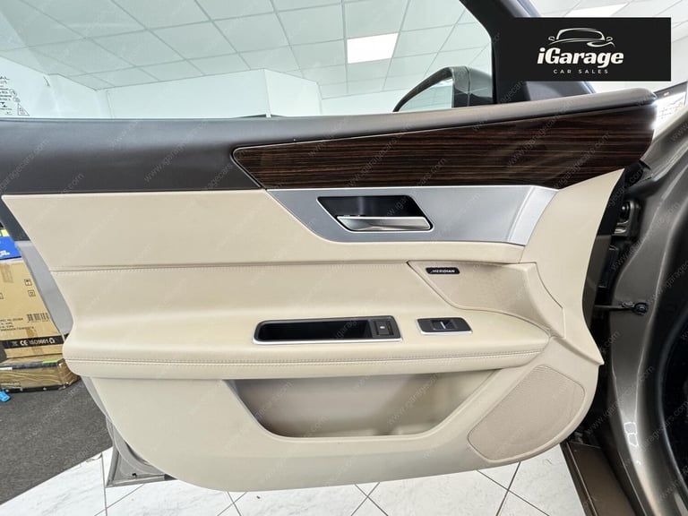 2016 Jaguar XF 2.0d Portfolio Saloon 4dr Diesel Auto Euro 6 (s/s) (180 ps) Saloon Diesel Automatic