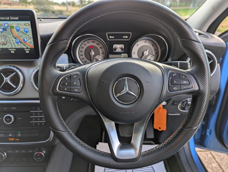 2016 Mercedes-Benz GLA 2.1 GLA200d Sport SUV 5dr Diesel 7G-DCT Euro 6 (s/s) (136 ps) ESTATE Diese...