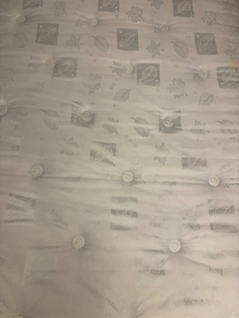 Small double mattress 