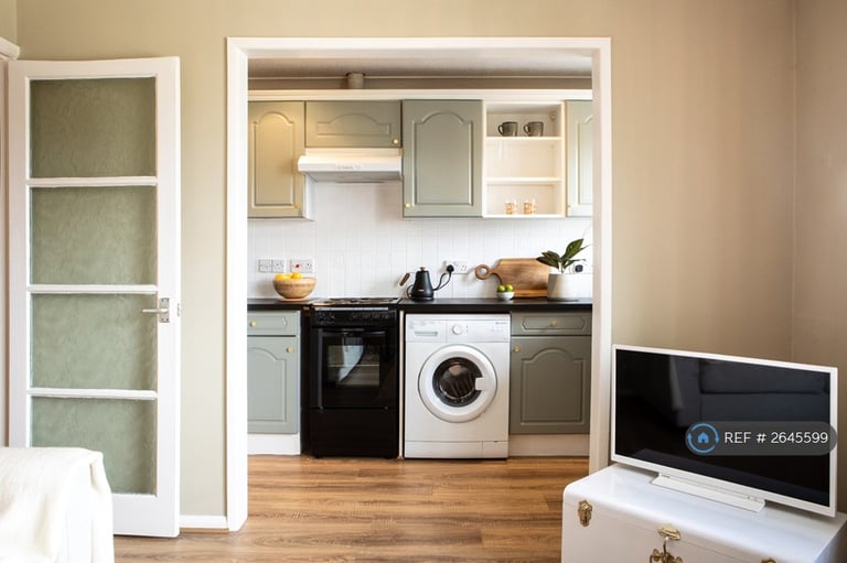 2 bedroom flat in The Carrions, Totnes, TQ9 (2 bed) (#2645599)