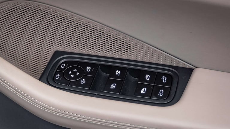 2024 Porsche Macan 4 Electric SUV Electric Automatic