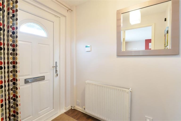 3 Bedroom Semi-detached House in Gyle, near Edinburgh Airport