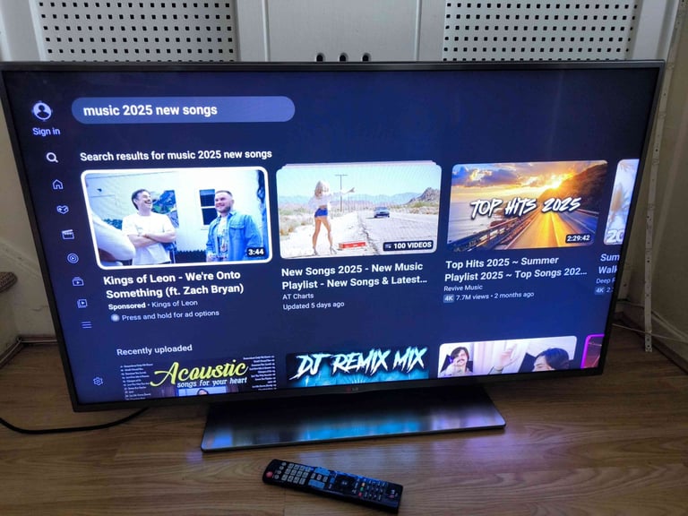 LG 47" 3D Smart TV WiFi WiDi 3xHDMI 3xUSB Freeview