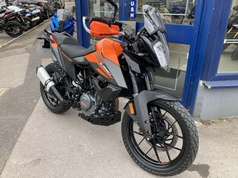 KTM 390 ADVENTURE - 2021 - STUNNING BIKE - ALLOY BASH PLATE - PEGS - BARKBUSTERS