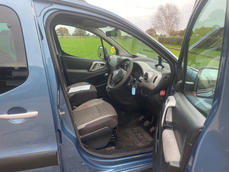 Peugeot, PARTNER TEPEE, MPV, 2010, Manual, 1560 (cc), 5 doors