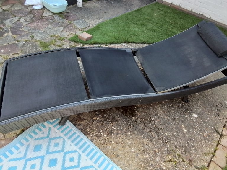 Sun Lounger Black Metal with Outdoor Weave Fabric 